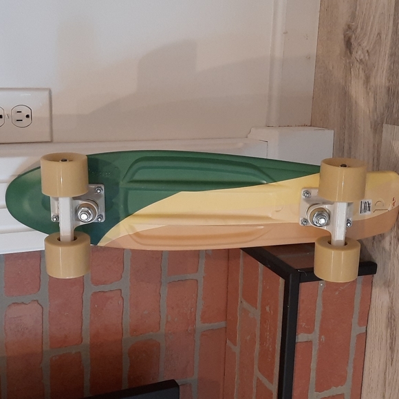 Penny Skateboards Swirl 22" Complete Skateboard - Picture 6 of 7